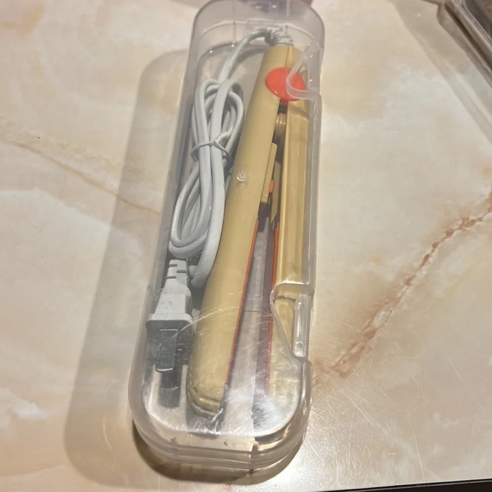 New Make Time Mini Ceramic travel Hair Straighter
